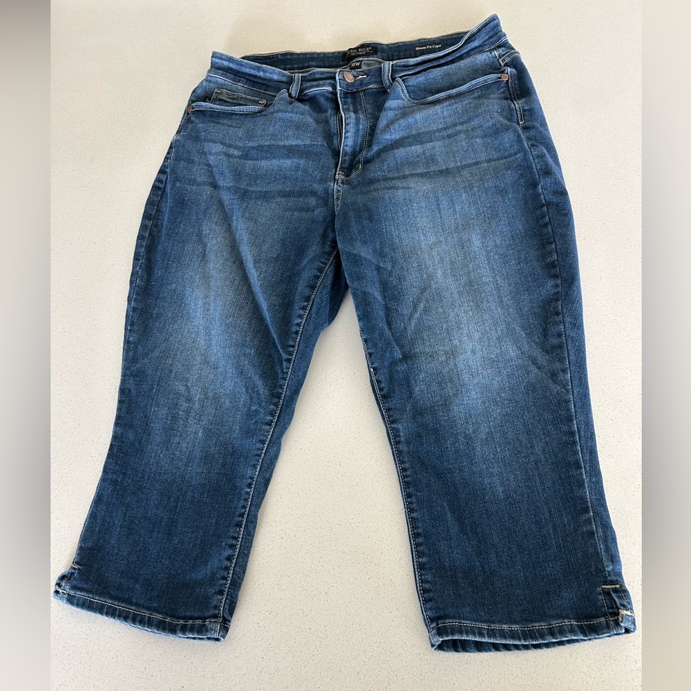 Judy, Blue Skinny Capri size 18W